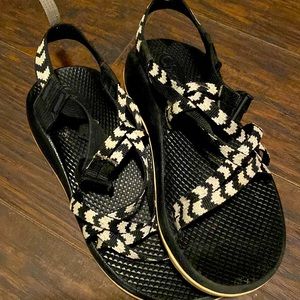 Chacos size 5